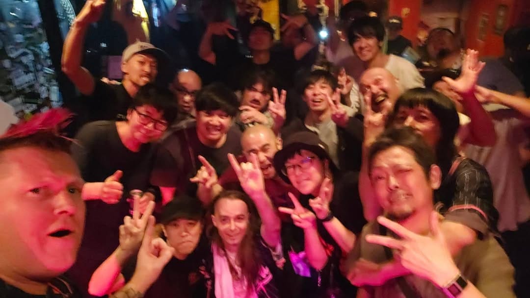 Post 8 by S.F.D.U. ⚡️ スーパー・ファン・ダウンアンダー on Instagram (image)