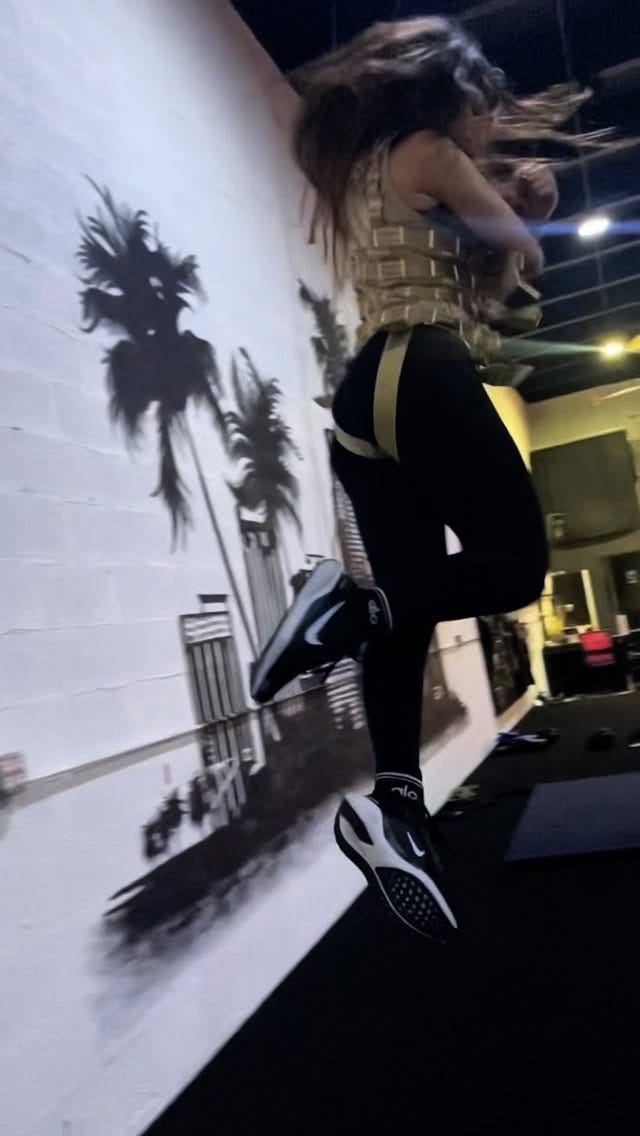 Post 10 by Chiara Avenia on Instagram (video)