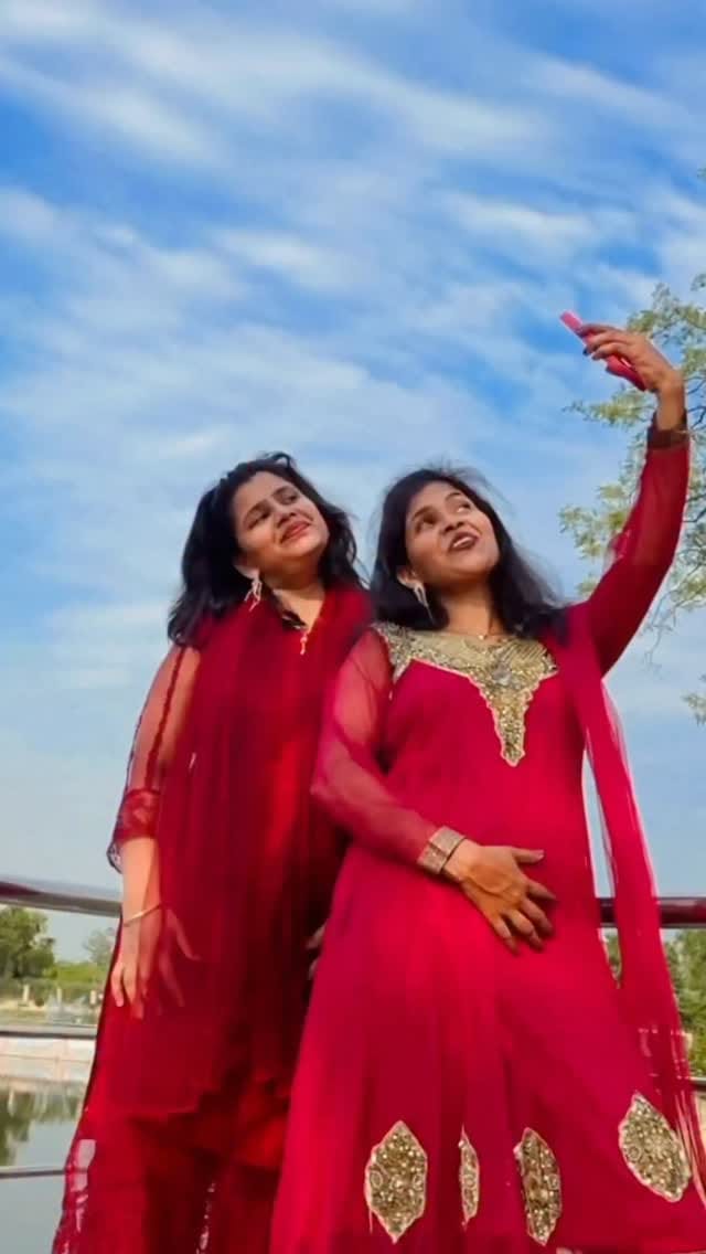 Post 3 by Aasha Sarangi on Instagram (video)
