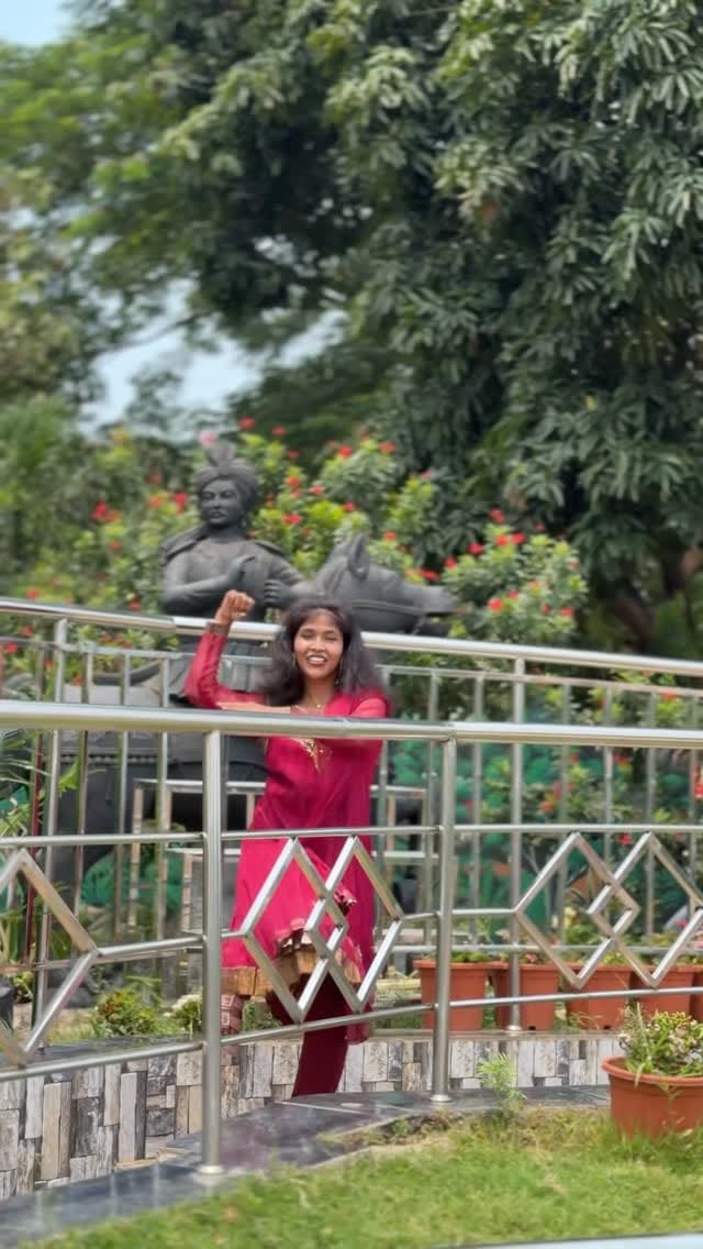Post 5 by Aasha Sarangi on Instagram (video)