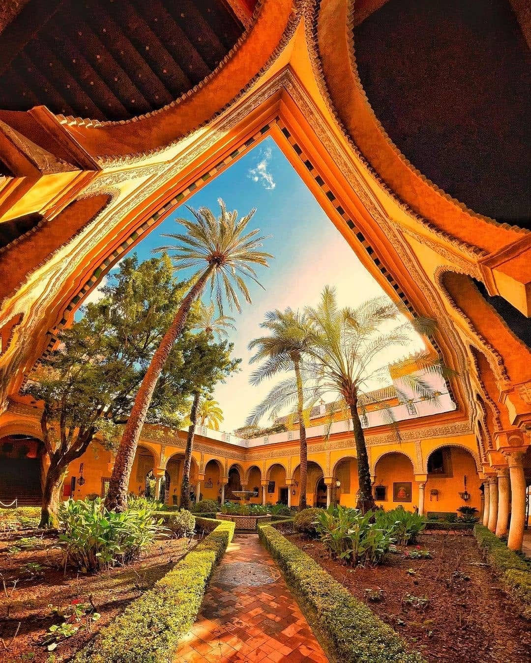 Post 7 by Fotos Andalucía on Instagram (image)