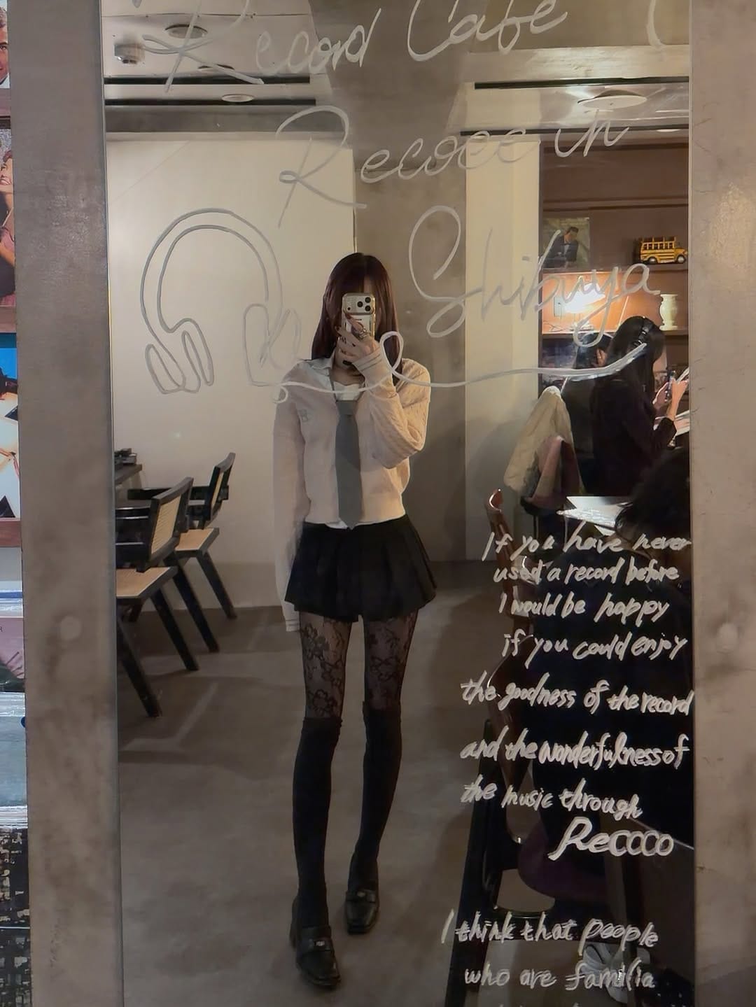 Post 8 by 𝙘𝙖𝙥𝙤𝟮 on Instagram (carousel)