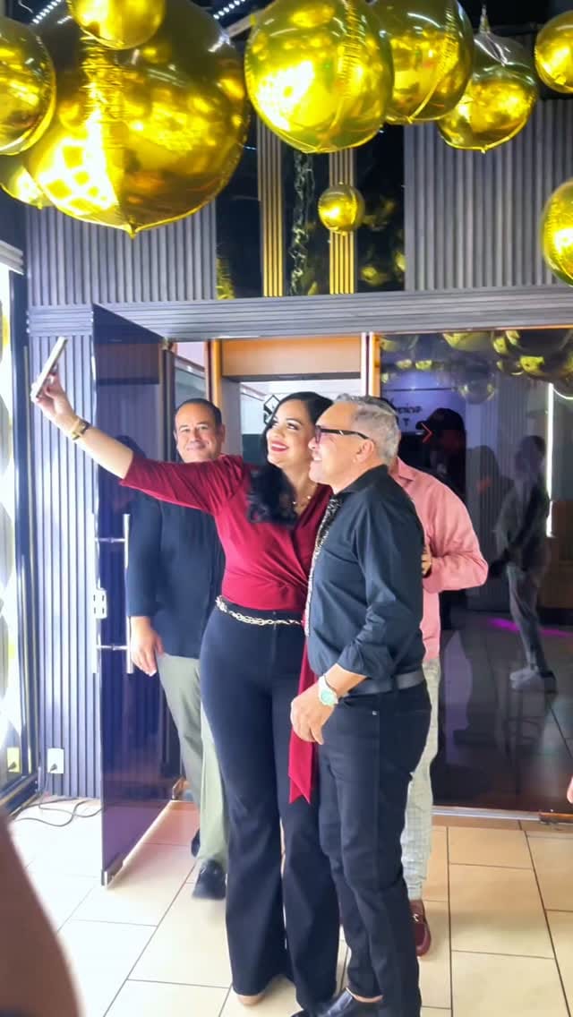 Post 7 by Los Hermanos Rosario on Instagram (video)