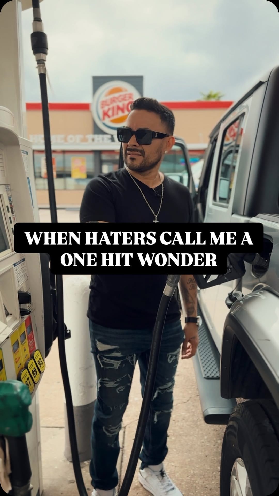 Post 9 by Frankie J on Instagram (video)