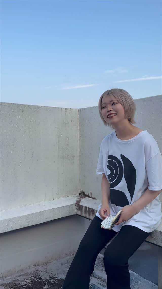 Post 4 by 爽 on Instagram (video)