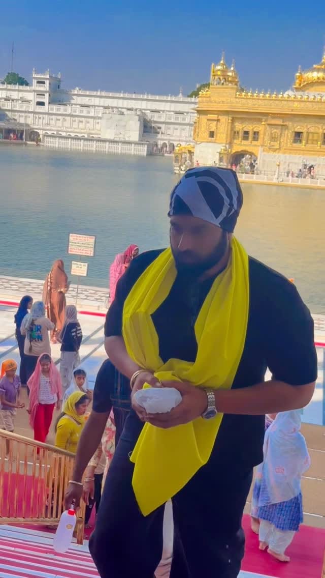Post 3 by Harsimran King on Instagram (video)