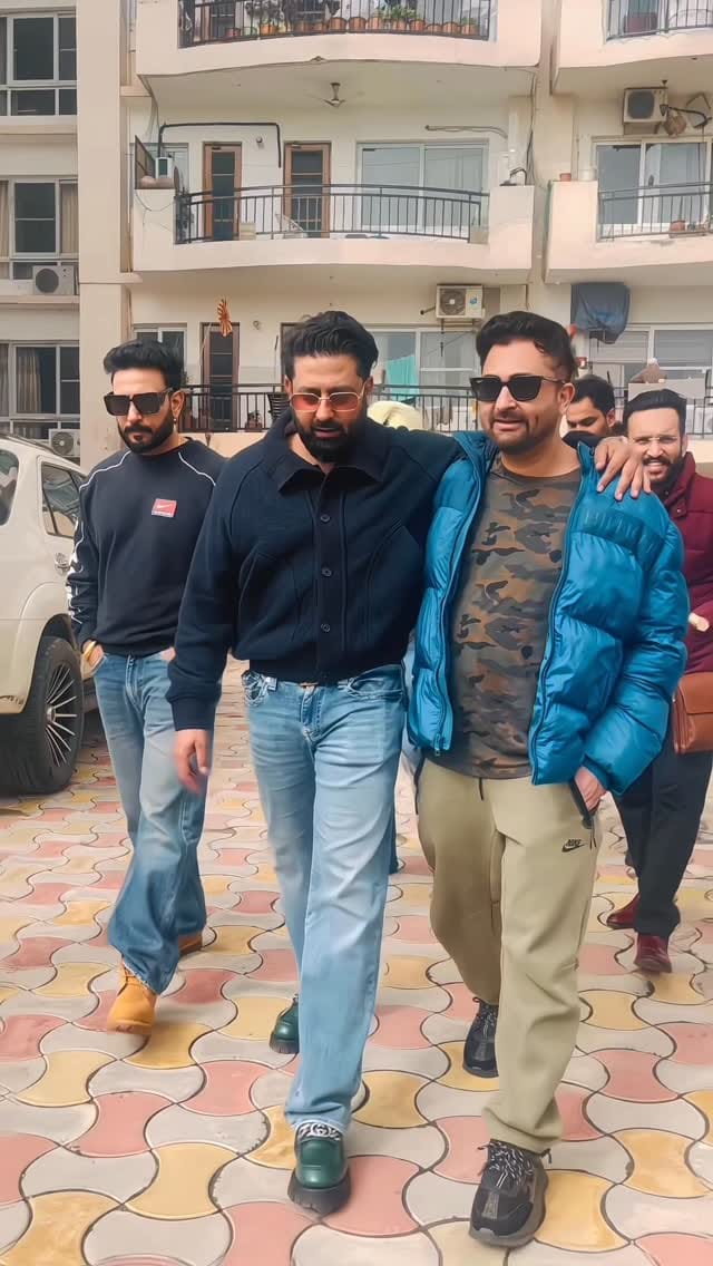 Post 10 by Harsimran King on Instagram (video)
