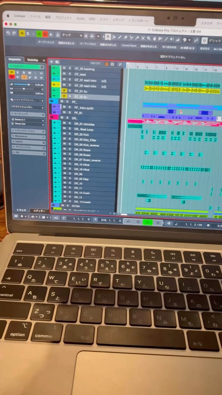 Post 3 by Baby Canta on Instagram (video)