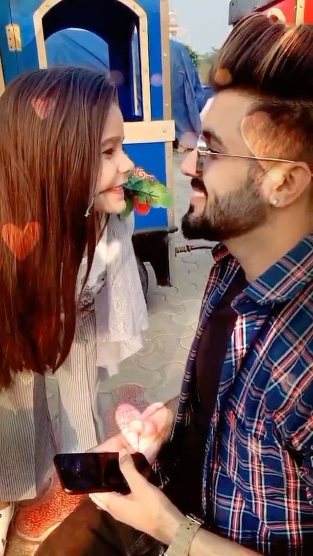 Post 3 by Ankur Dua on Instagram (video)