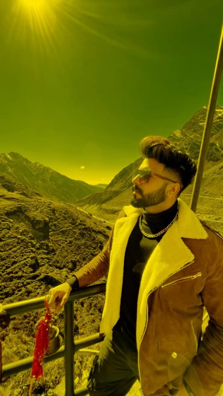 Post 10 by Ankur Dua on Instagram (video)