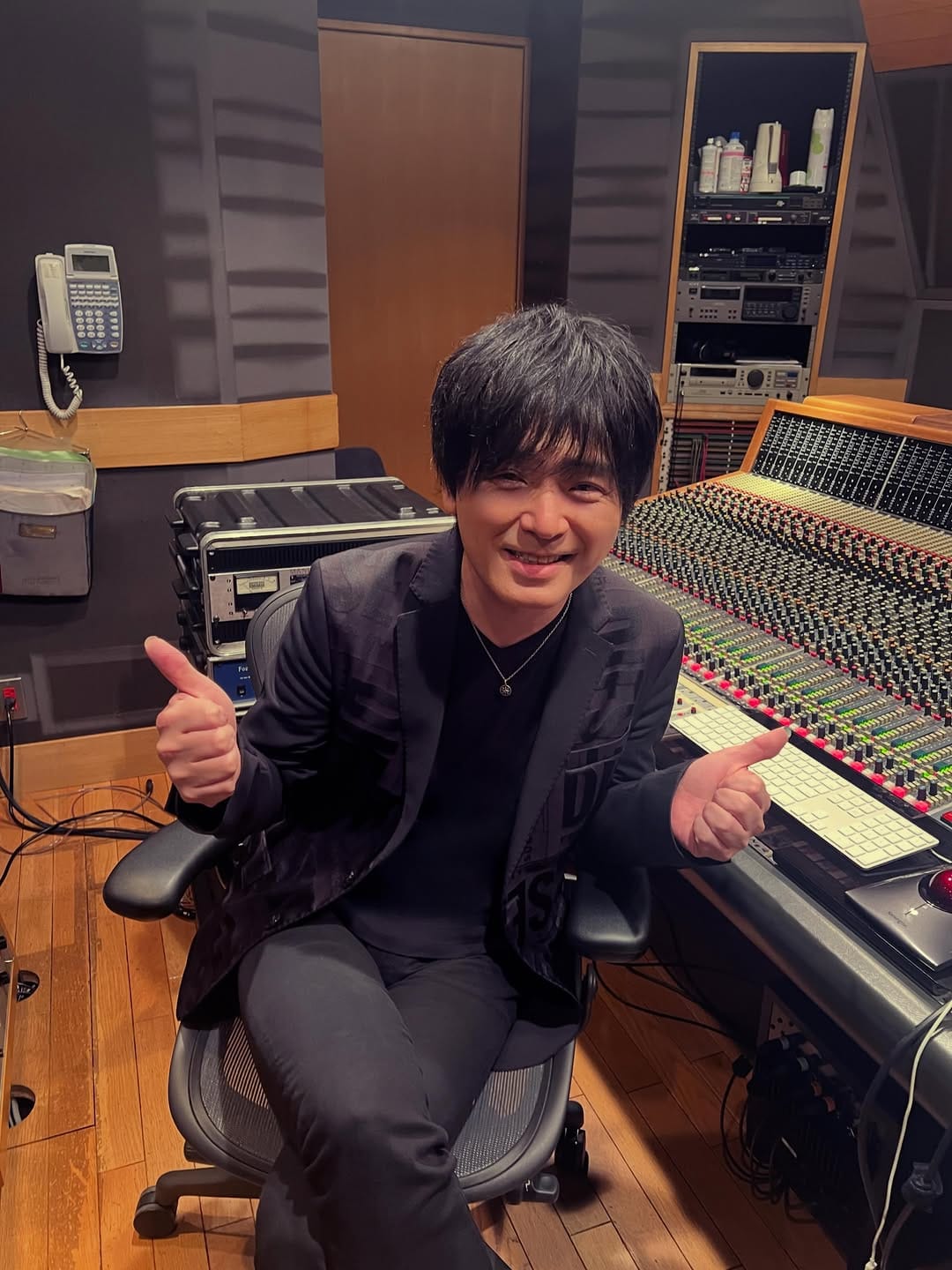 Post 8 by 押尾コータロー on Instagram (image)