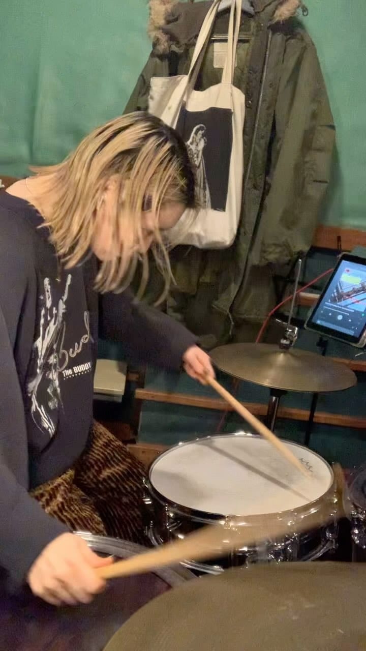 Post 10 by Minako on Instagram (video)