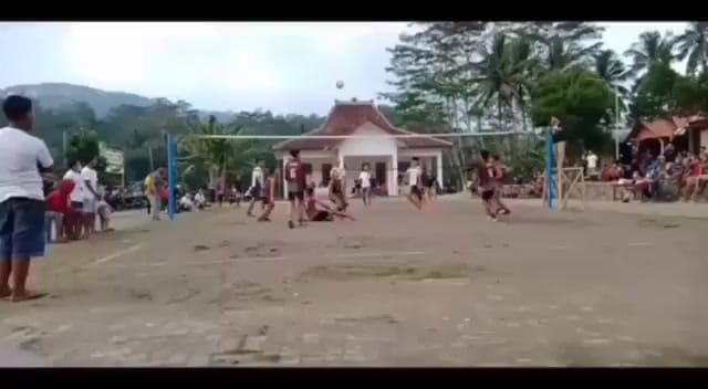Post 10 by SMW chanel on Instagram (video)