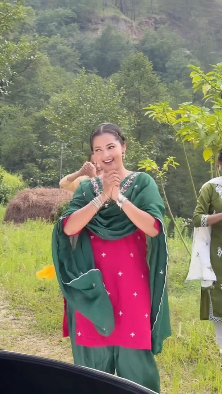 Post 8 by Bhawana Kandpal on Instagram (video)