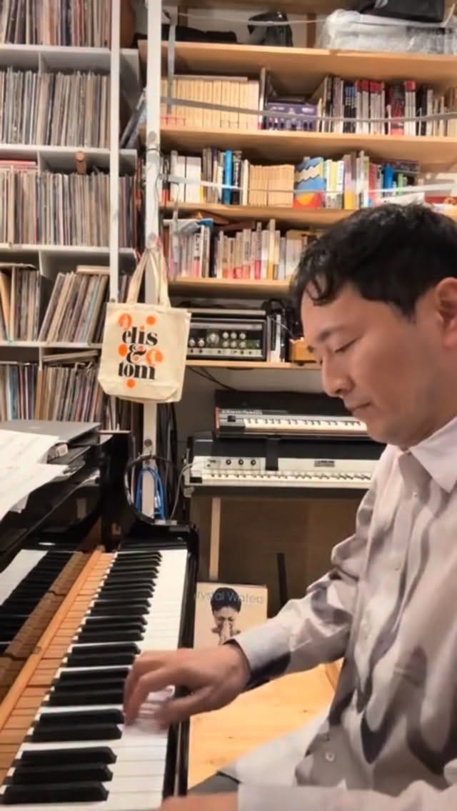 Post 6 by Jazztronik on Instagram (video)