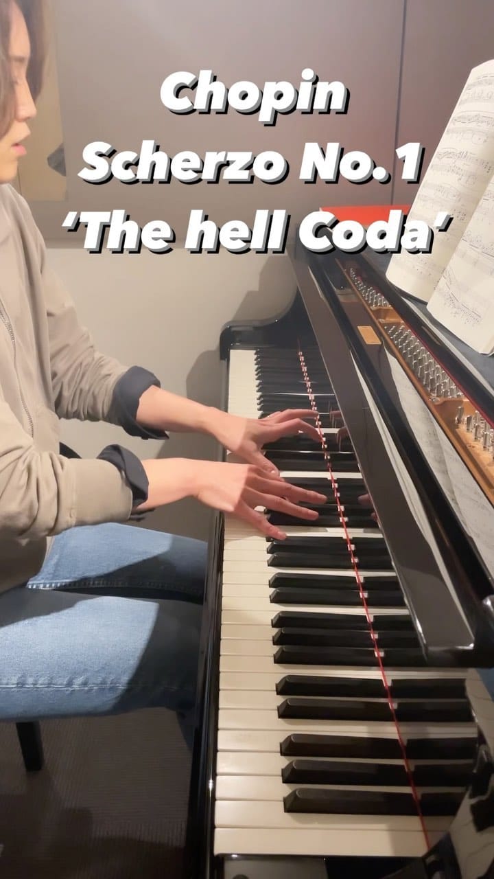 Post 9 by maori.piano on Instagram (video)