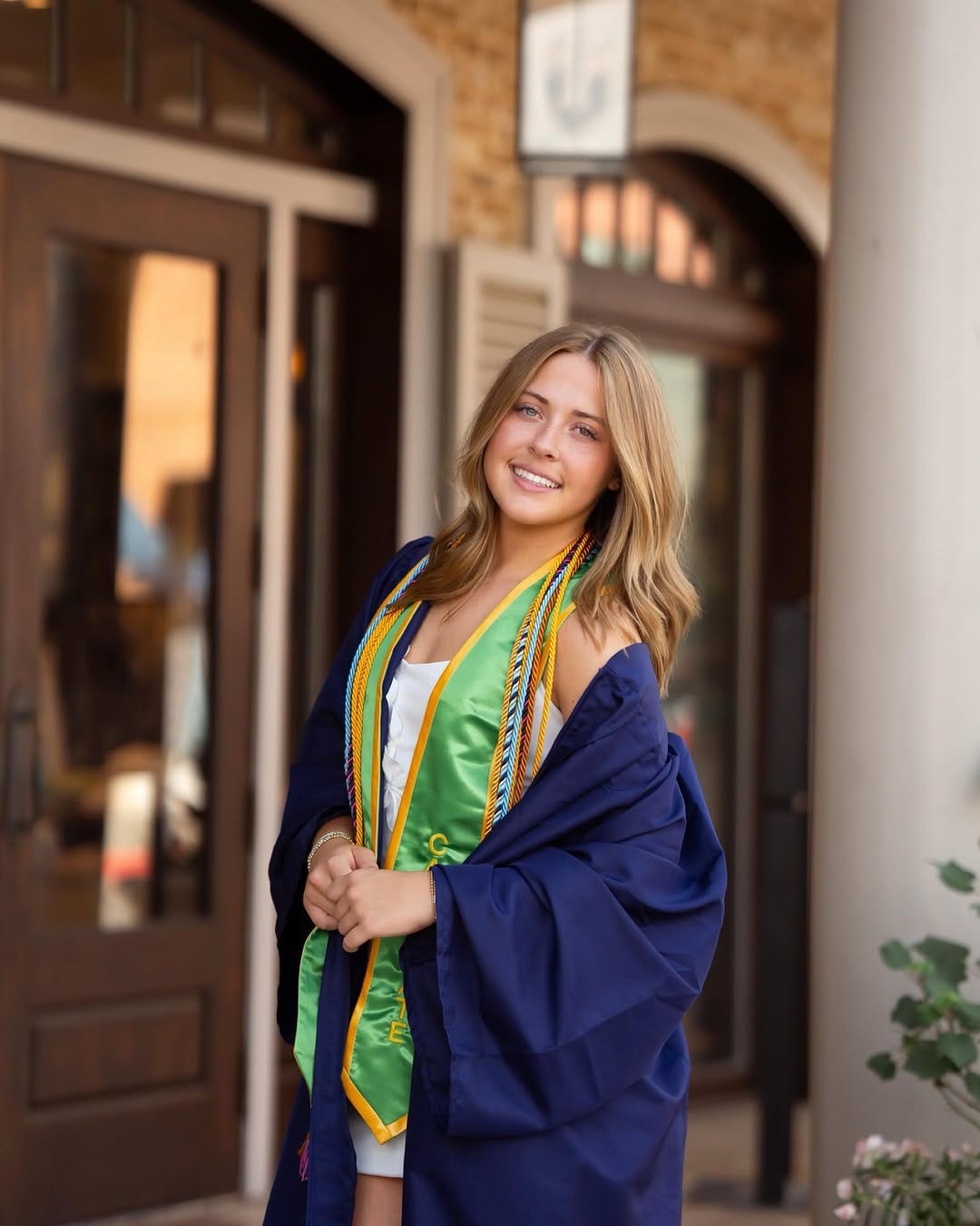Post 4 by Houston,TX Family + Senior Photographer on Instagram (carousel)
