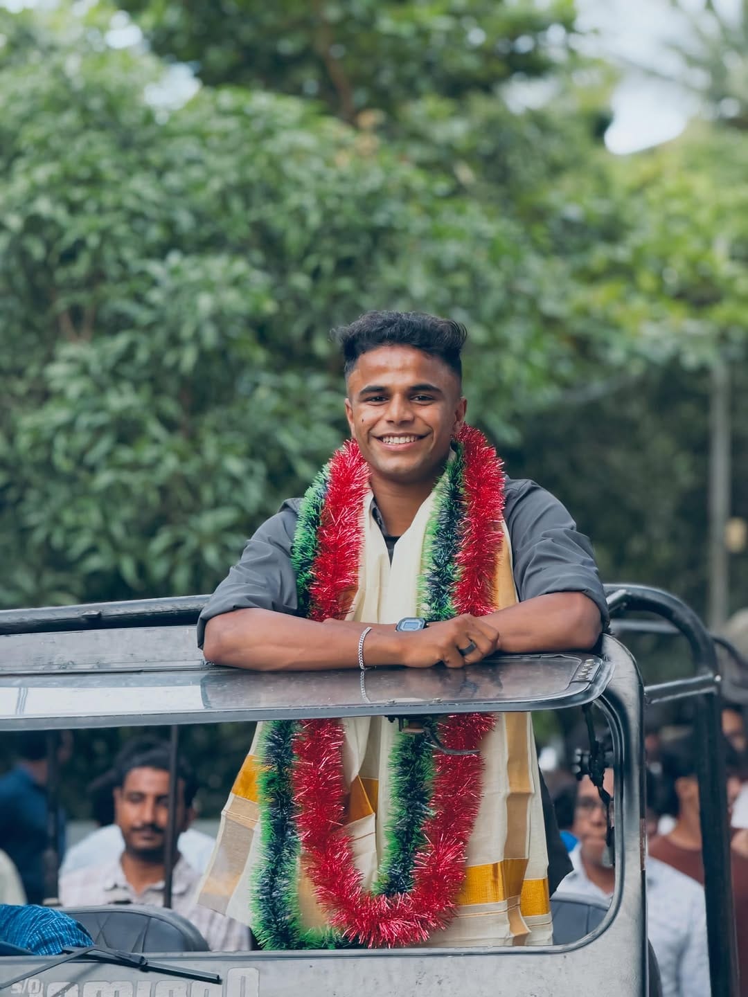 Post 1 by Vivek s on Instagram (carousel)
