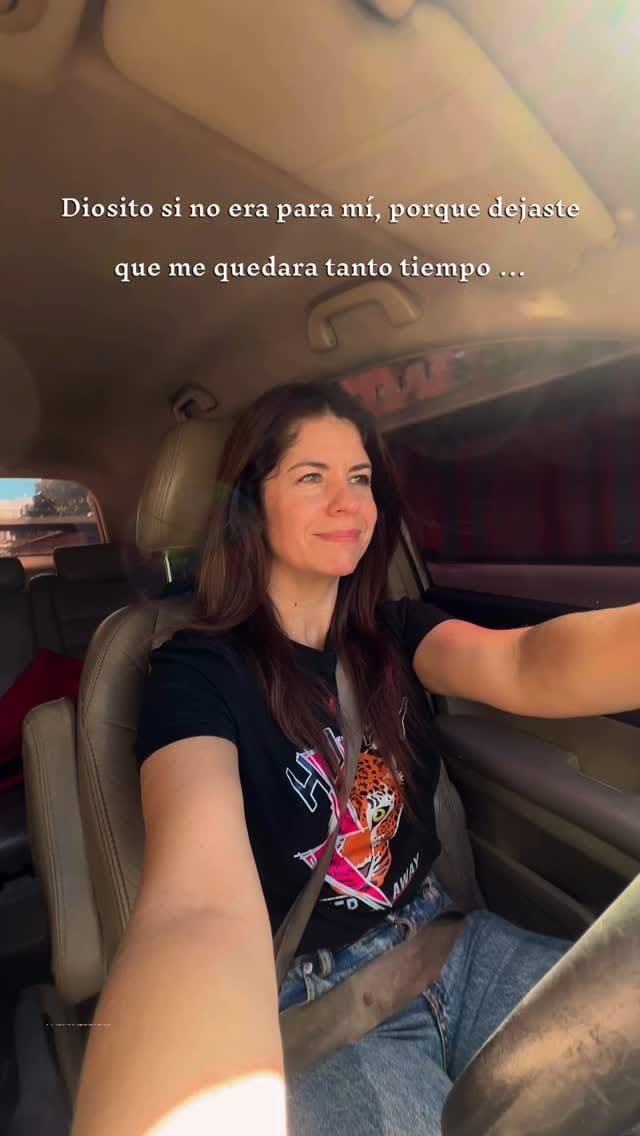 Post 10 by Adriana Romero on Instagram (video)
