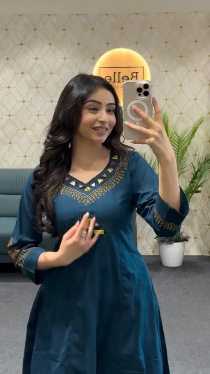 Post 8 by BELLE FASHION ™️ on Instagram (video)