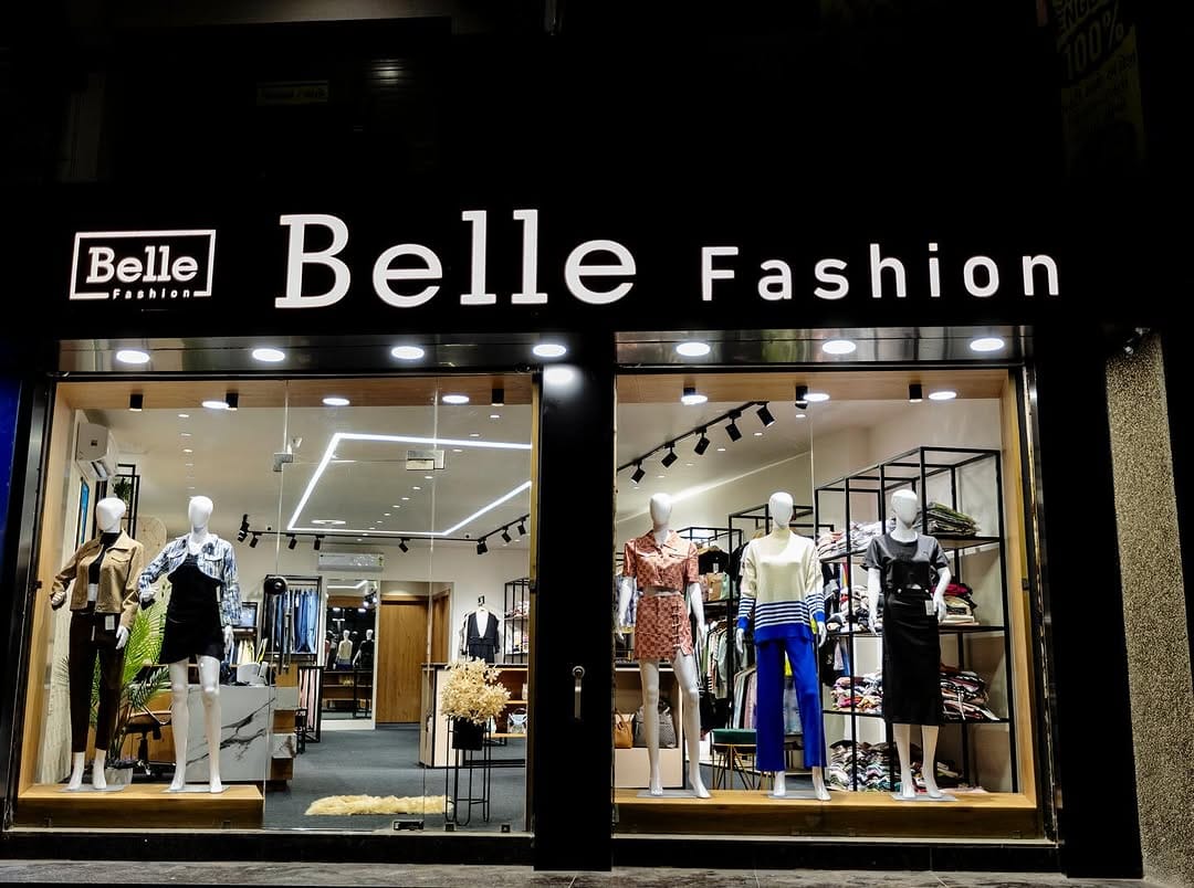Post 9 by BELLE FASHION ™️ on Instagram (carousel)