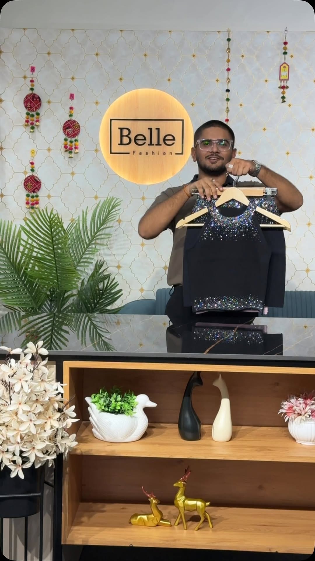 Post 1 by BELLE FASHION ™️ on Instagram (video)