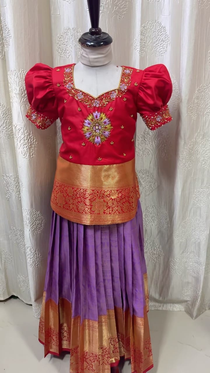 Post 2 by Hema Abi designer on Instagram (video)