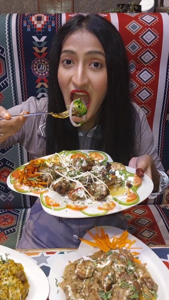 Post 10 by Food Challenge Sisters on Instagram (video)