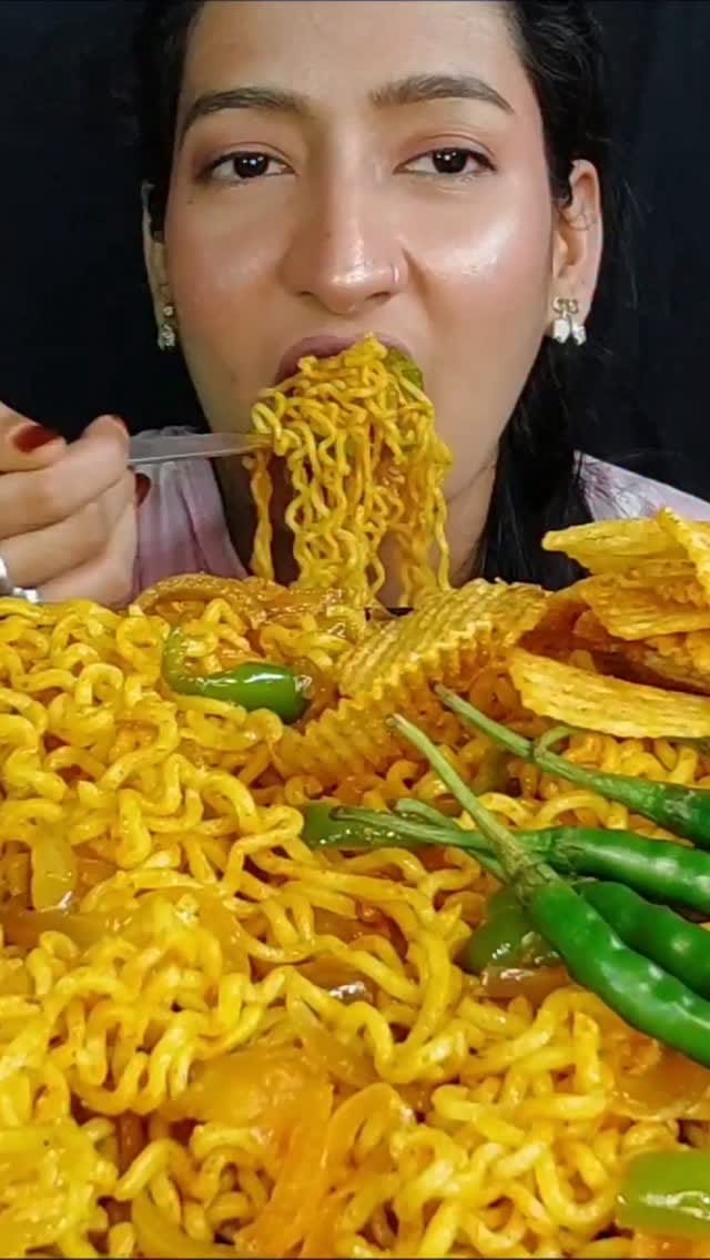 Post 3 by Food Challenge Sisters on Instagram (video)