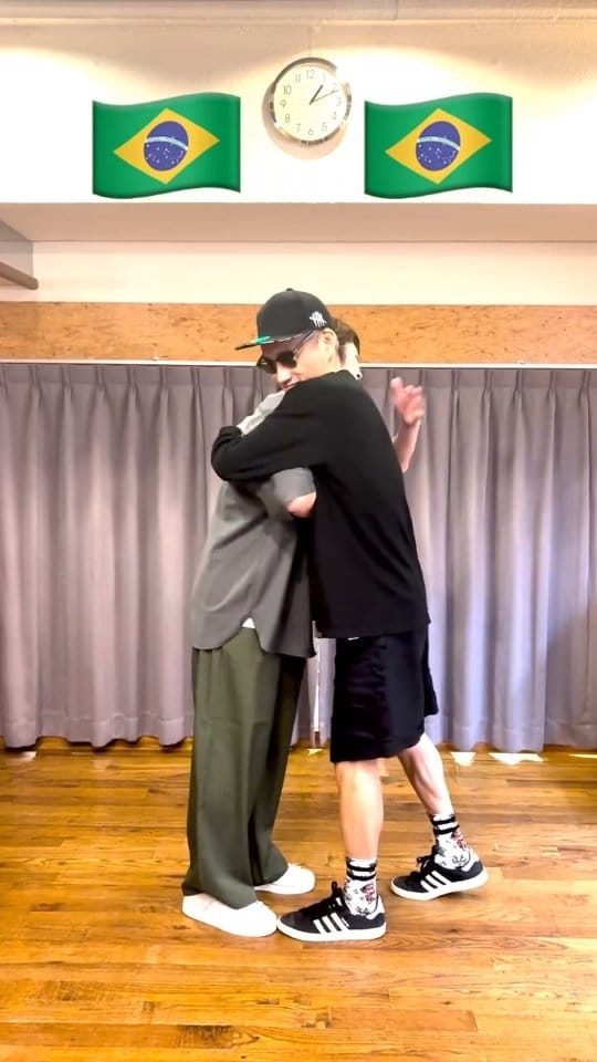 Post 3 by FLOW on Instagram (video)