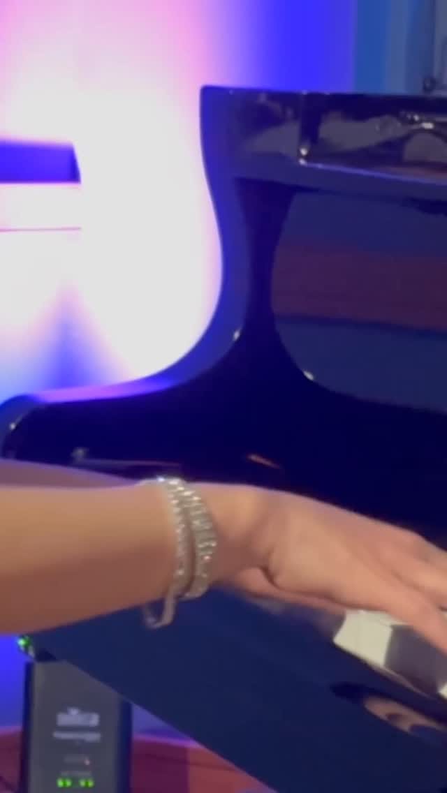 Post 2 by Yoko Miwa on Instagram (video)