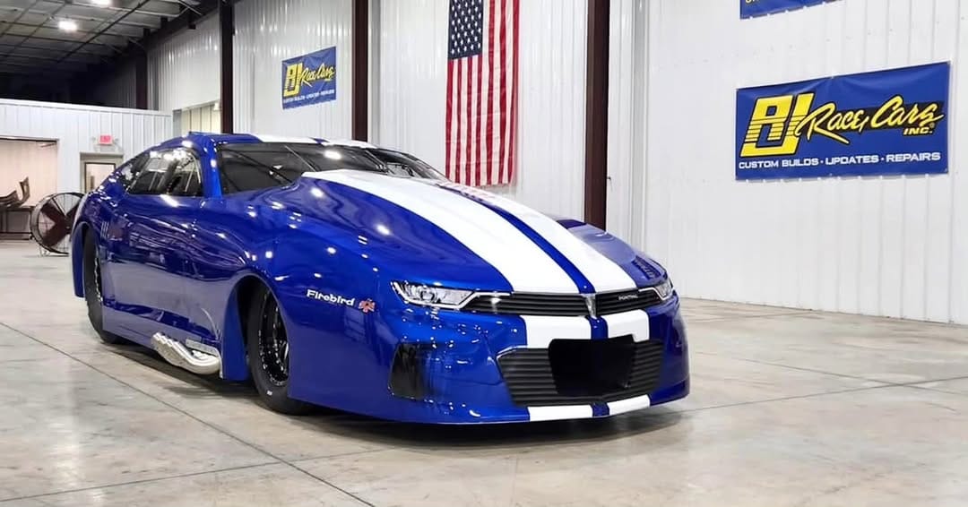 Post 10 by Robin Roberts Racing on Instagram (image)