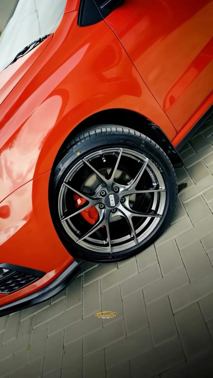 Post 8 by Car spot car accessories on Instagram (video)