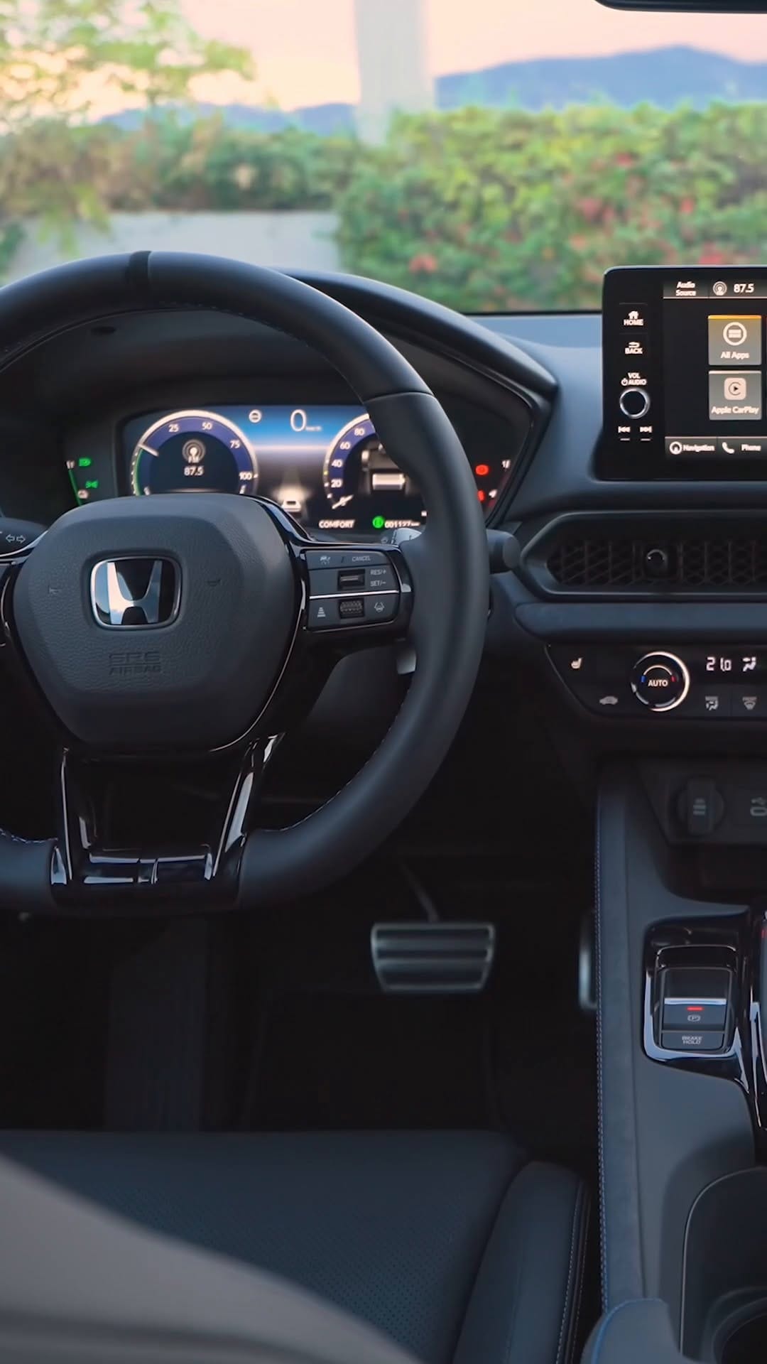 Post 9 by Honda Deutschland Automobile on Instagram (video)