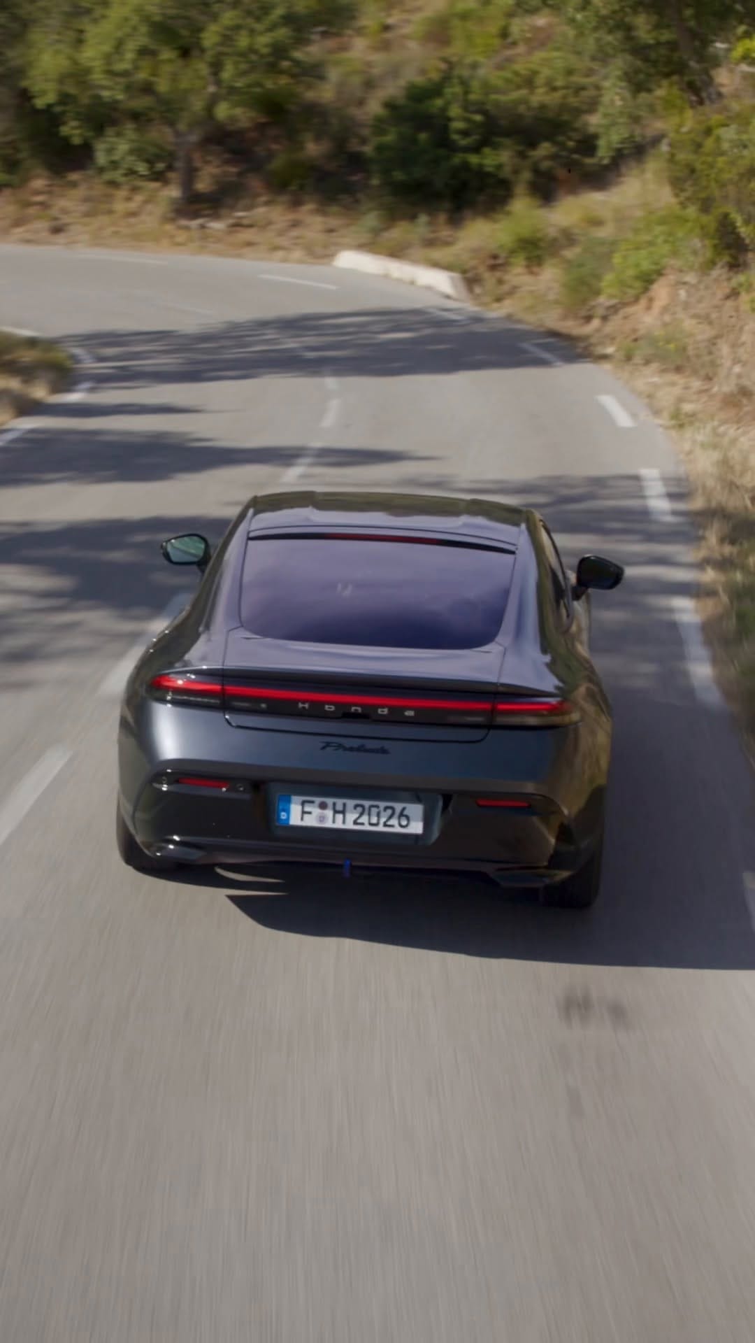Post 10 by Honda Deutschland Automobile on Instagram (video)