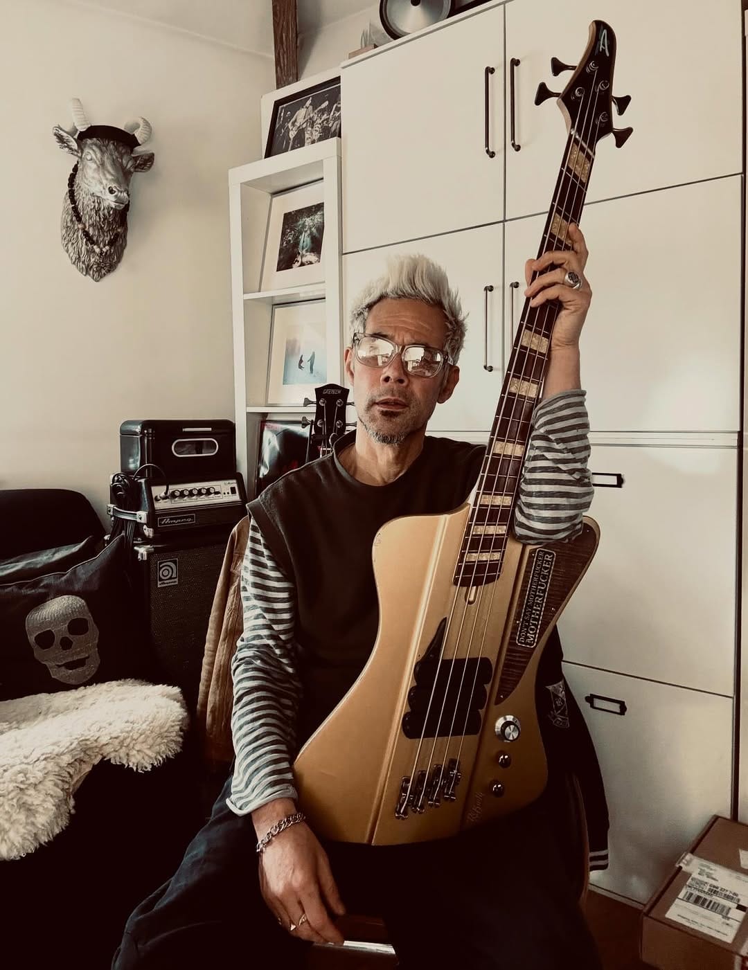 Post 4 by Taka Hirose on Instagram (image)