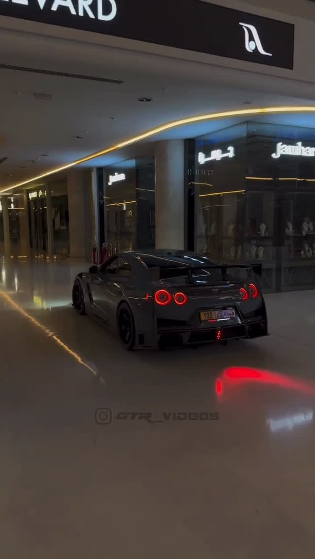 Post 1 by NISSAN GTR VIDEOS 🇯🇵 on Instagram (video)