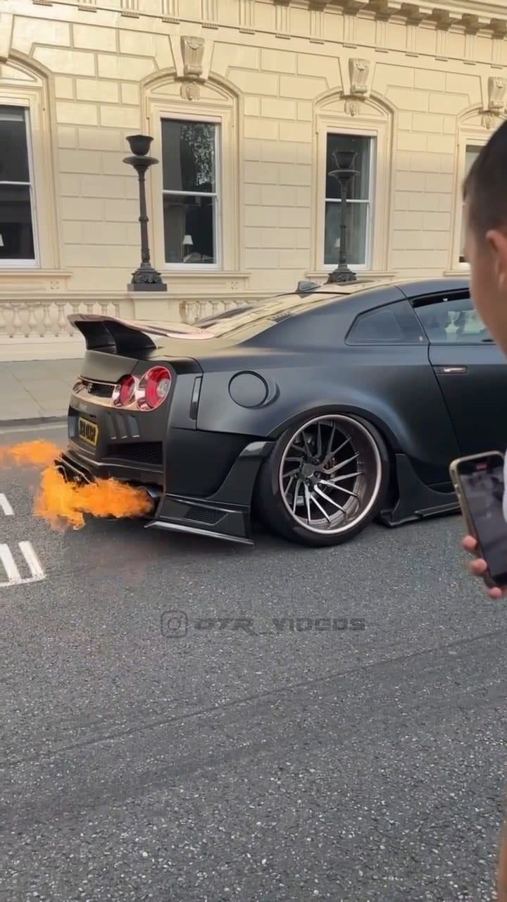 Post 9 by NISSAN GTR VIDEOS 🇯🇵 on Instagram (video)
