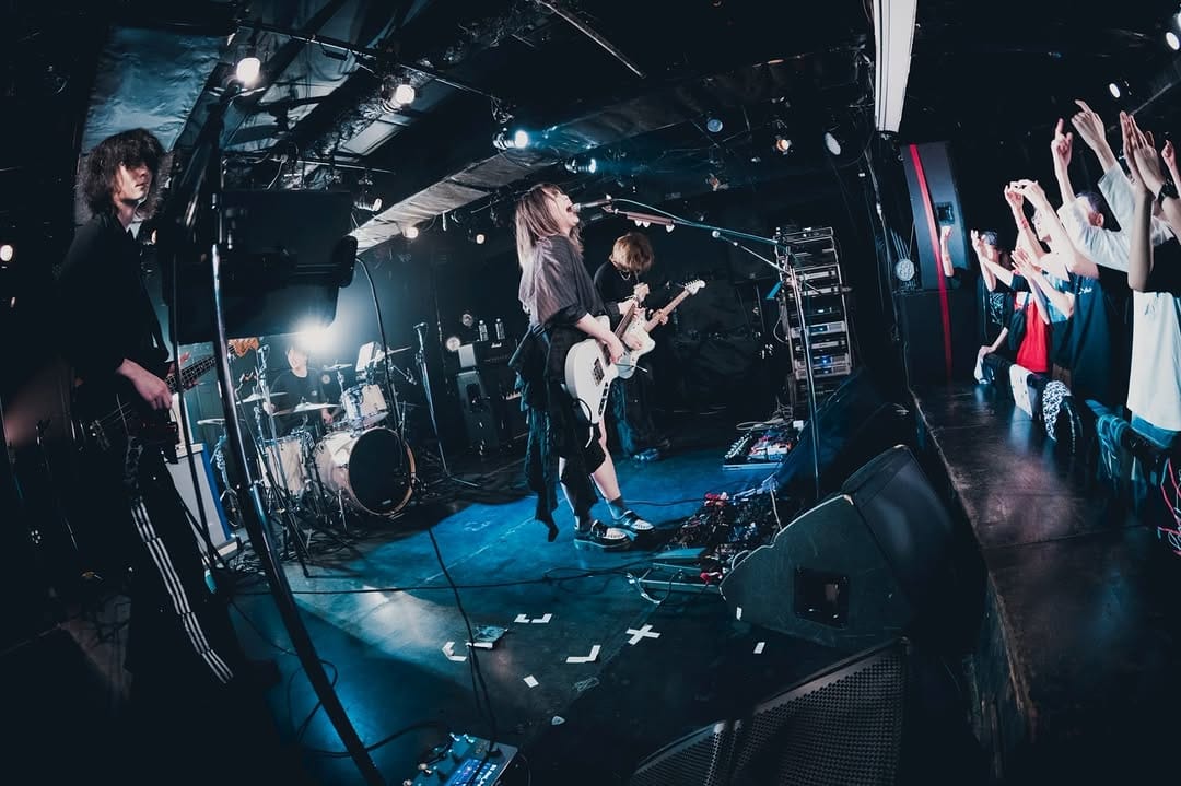 Post 3 by リアル -ЯeaL- on Instagram (image)