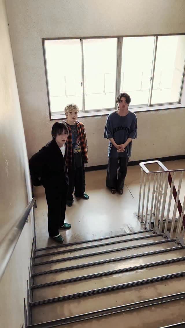 Post 5 by ammo (アモ) on Instagram (video)