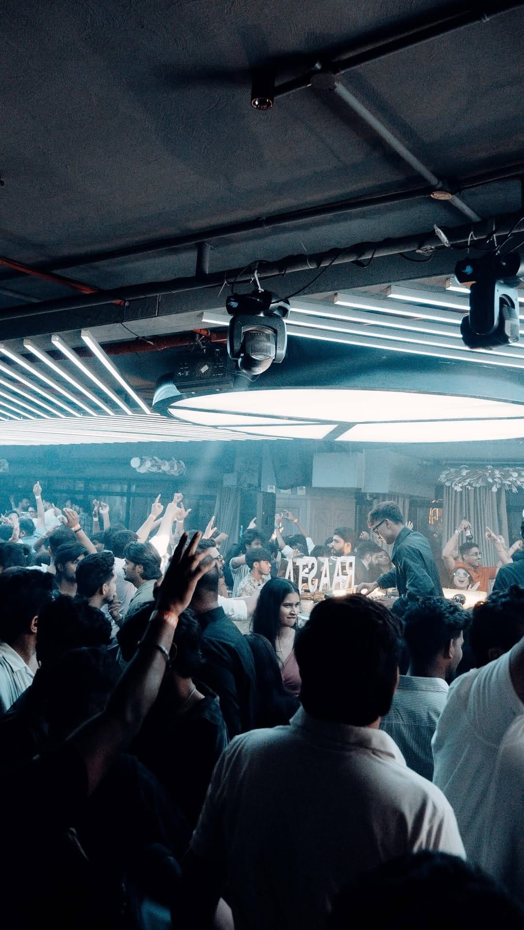 Post 4 by AViN™ 🇮🇳 on Instagram (video)