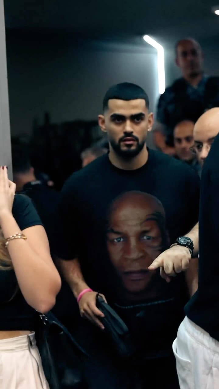 Post 9 by 𝗘𝗚 on Instagram (video)