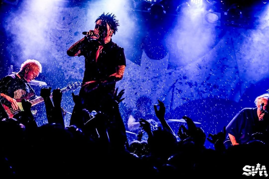 Post 1 by SiM on Instagram (image)