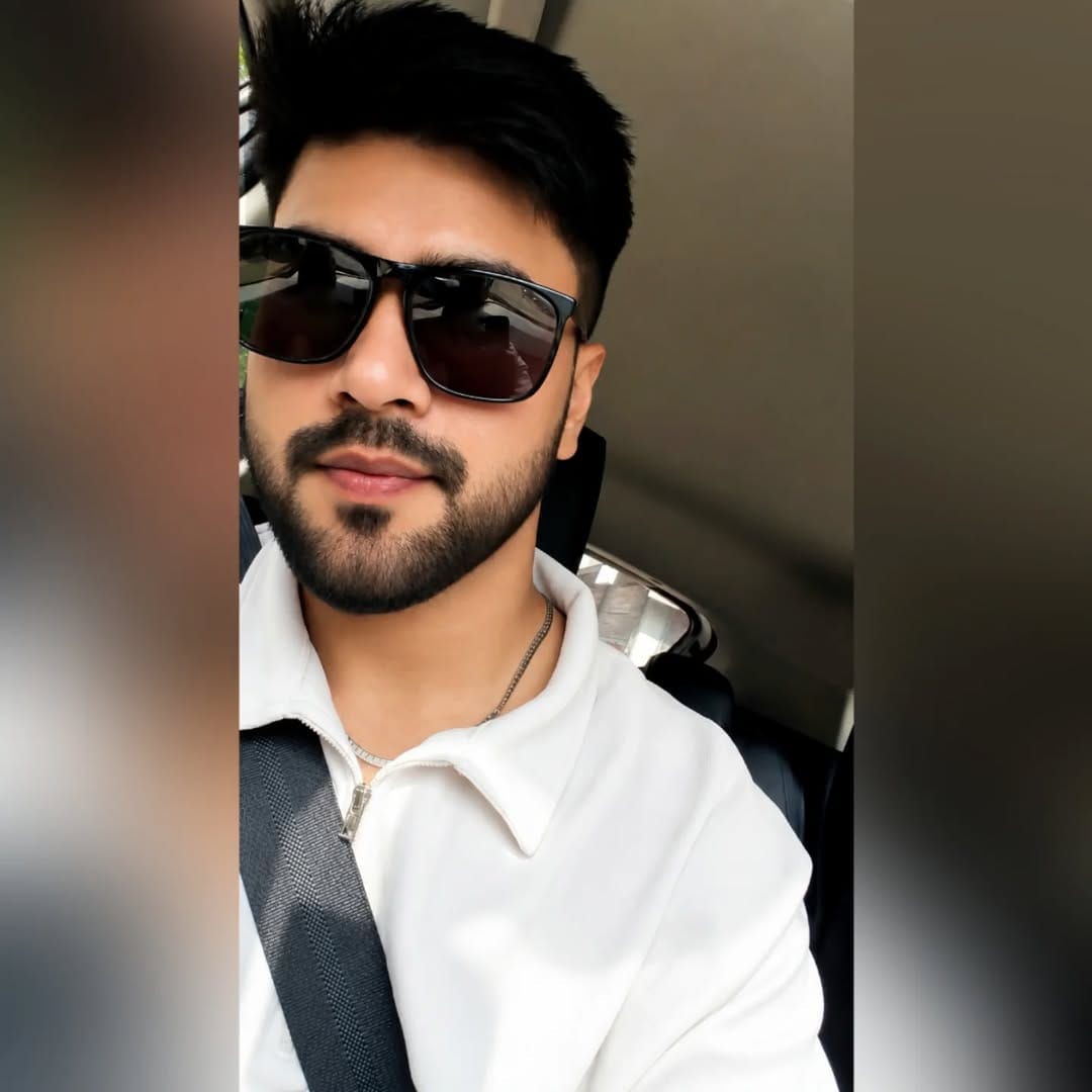 Post 7 by Amit Kumar Sharma on Instagram (image)