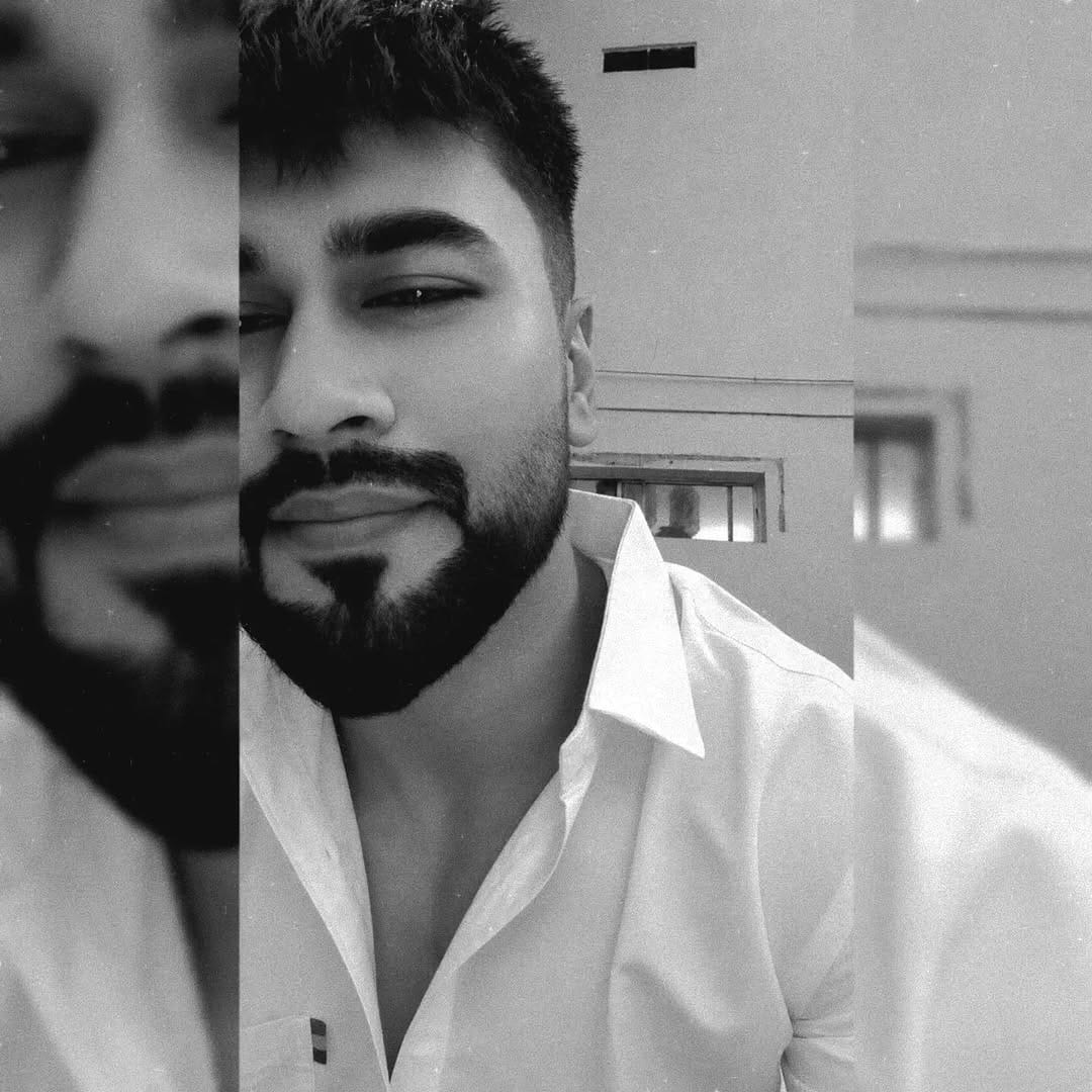 Post 2 by Amit Kumar Sharma on Instagram (image)