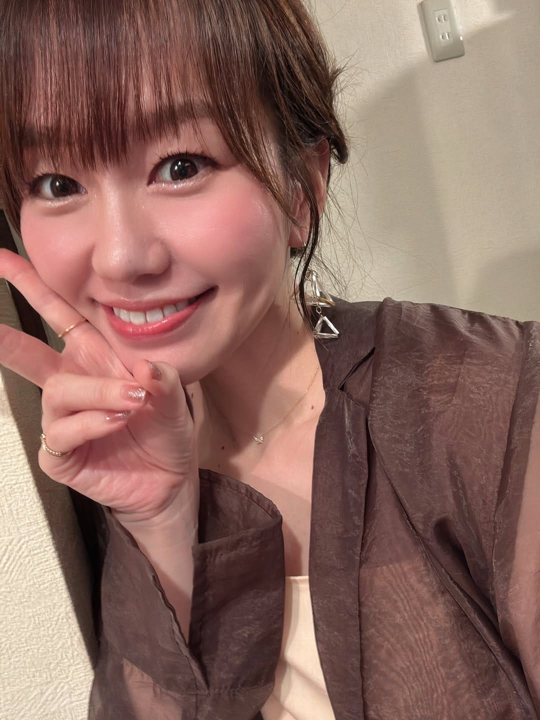 Post 2 by 立石純子 on Instagram (image)