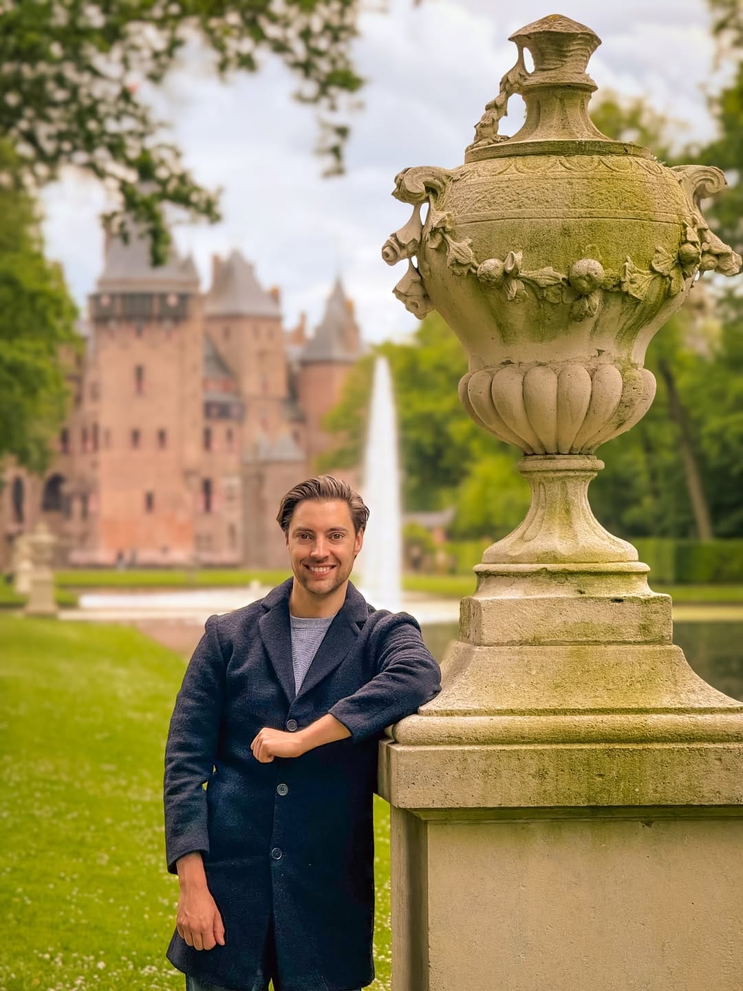 Post 6 by Gijs Van Winkelhof on Instagram (carousel)