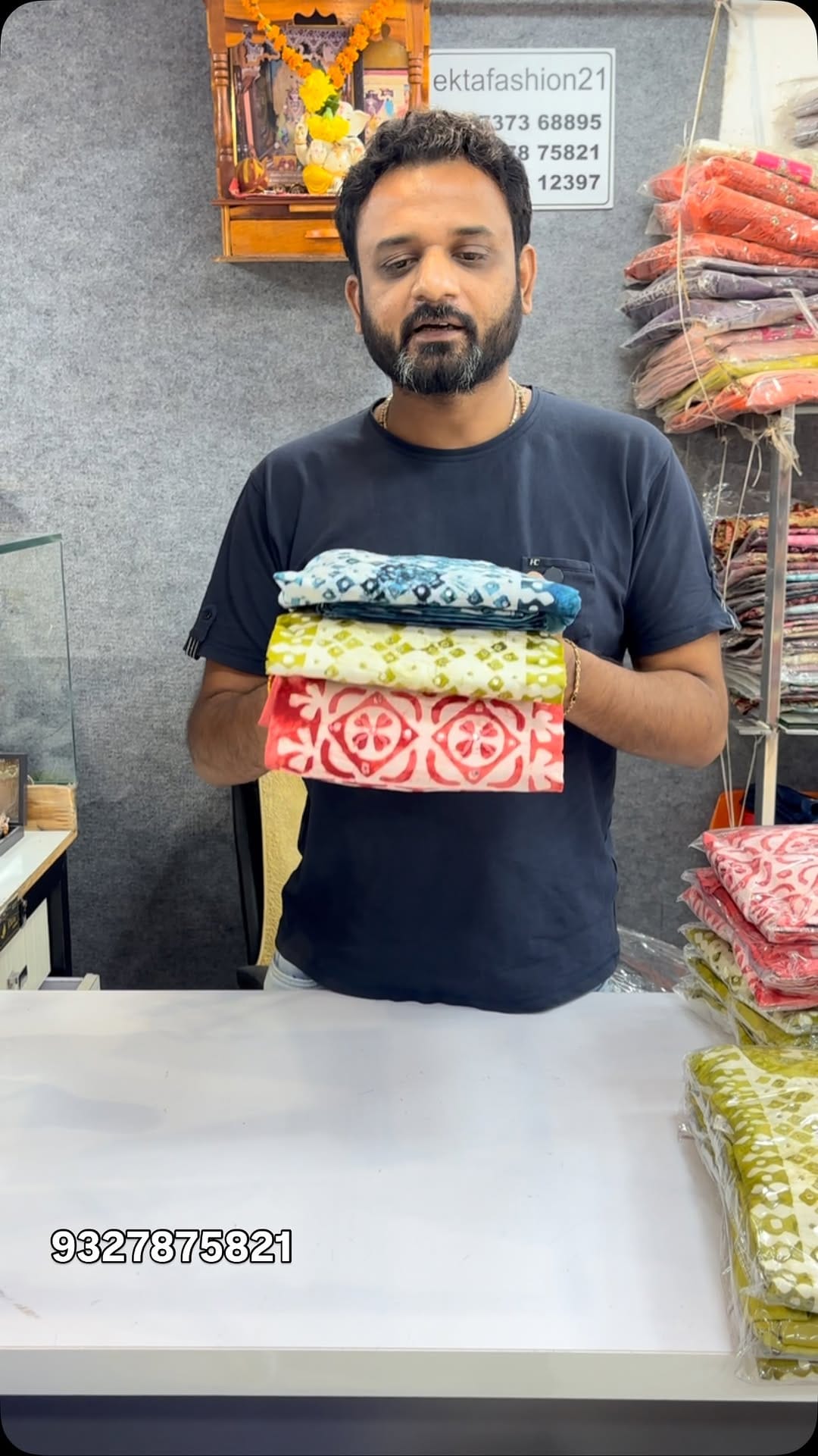 Post 6 by Chirag Gondaliya G(ekta fashion) on Instagram (video)