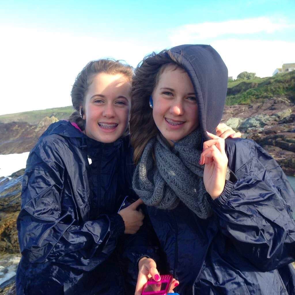 Post 1 by Frankie and Izzy on Instagram (image)