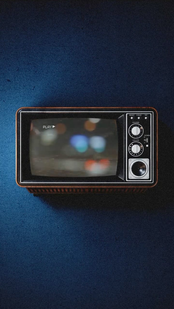 Post 2 by kiki vivi lily on Instagram (video)